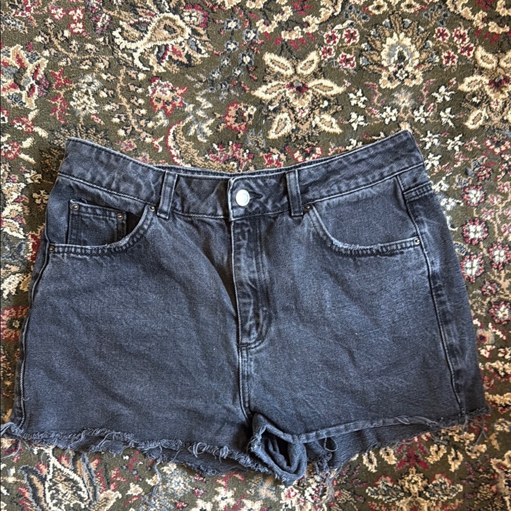 Topshop Black Jean cut off Shorts High-Waisted Frayed Hem